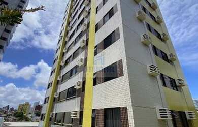 Imagem: O apartamento possui 3 Dormitórios, 1 Banheiro, 2 Vagas na