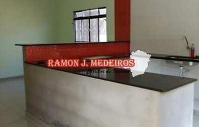 Imagem: A casa possui 3 Dormitórios, 1 Banheiro, 5 Vagas na garagem