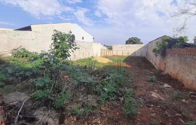 Imagem: O terreno possui 360m² de Área e está localizado em Califórnia