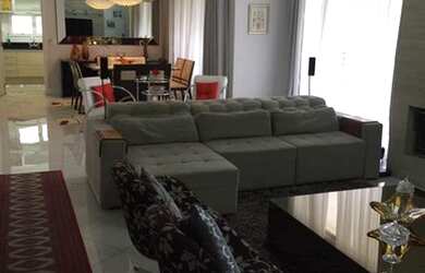 Imagem: O apartamento possui 3 Dormitórios, 5 Banheiros, 3 Vagas na