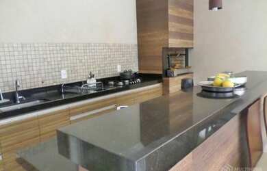 Imagem: A casa em condomínio possui 3 Dormitórios, 3 Banheiros, 3