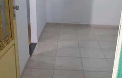 Imagem 2: Casa de 2 cômodomos guara 1 qE 05 próximo ao metrô