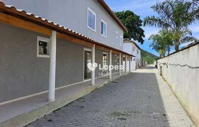 Imagem: A casa possui 2 Dormitórios, 2 Banheiros, 1 Vaga na garagem