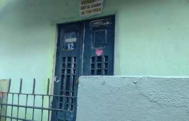 Imagem: A casa possui 2 Dormitórios, 1 Banheiro e está localizado