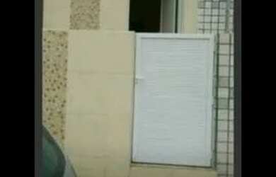 Imagem: A casa possui 2 Dormitórios, 1 Banheiro e está localizado