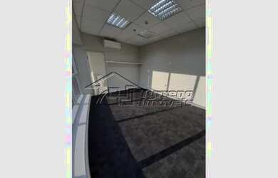 Imagem: O depósito possui 2 Vagas na garagem, 62m² de Área e está