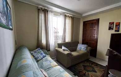 Imagem: A casa possui 4 Dormitórios, 3 Banheiros, 3 Vagas na garagem