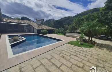 Imagem: A casa em condomínio possui 3 Dormitórios, 4 Banheiros, 4