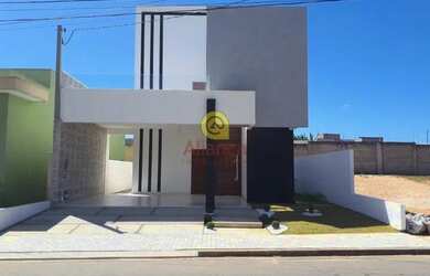 Imagem: A casa em condomínio possui 3 Dormitórios, 1 Banheiro, 2 Vagas