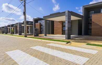 Imagem: A casa em condomínio possui 3 Dormitórios, 2 Banheiros, 2