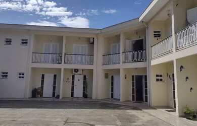 Imagem: A casa possui 2 Dormitórios, 3 Banheiros, 1 Vaga na garagem