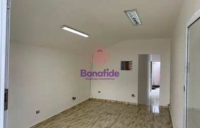 Imagem: O depósito possui 2 Vagas na garagem e 40m² de Área e está