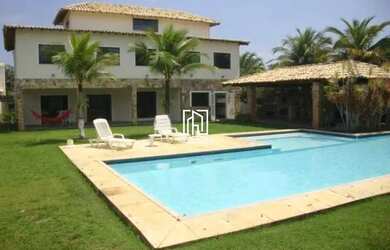 Imagem: A casa em condomínio possui 5 Dormitórios, 5 Banheiros, 4