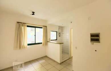 Imagem: O apartamento possui 1 Dormitório, 1 Banheiro, 1 Vaga na garagem