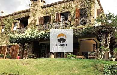 Imagem: A casa em condomínio possui 3 Dormitórios, 5 Banheiros, 5