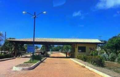 Imagem: A casa em condomínio possui 3 Dormitórios, 3 Banheiros, 4