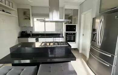 Imagem: A casa em condomínio possui 3 Dormitórios, 4 Banheiros, 2