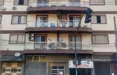 Imagem: O apartamento possui 3 Dormitórios, 1 Banheiro, 1 Vaga na garagem