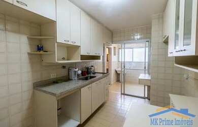 Imagem: O apartamento possui 3 Dormitórios, 2 Banheiros, 1 Vaga na