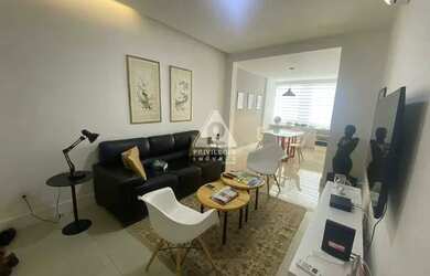 Imagem: O apartamento possui 3 Dormitórios, 2 Banheiros, 1 Vaga na