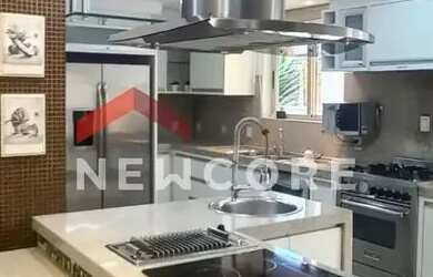 Imagem 15: Casa de condomínio em Rua Paulo Gorski - Mossunguê - Curitiba/PR