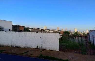 Imagem: O terreno possui 968m² de Área e está localizado em Boa