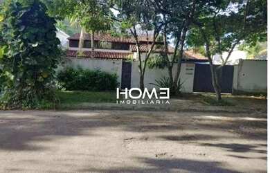 Imagem: A casa em condomínio possui 5 Dormitórios, 5 Banheiros, 5