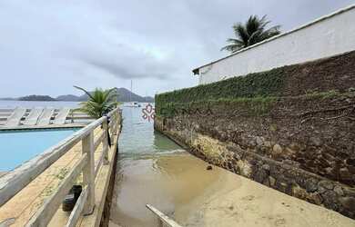Imagem 13: Casa costeira com praia de 8 suítes, em Angra dos Reis-RJ