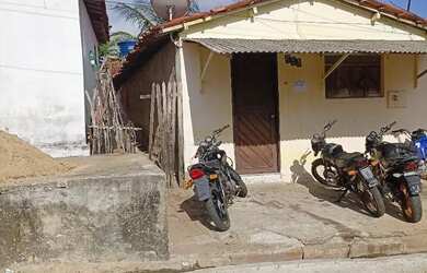 Imagem: A casa possui 2 Dormitórios, 1 Banheiro, 197m² de Área e