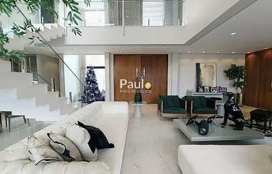 Imagem: A casa em condomínio possui 4 Dormitórios, 1 Banheiro, 4 Vagas