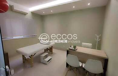 Imagem: O depósito possui 300m² de Área e está localizado em Nossa