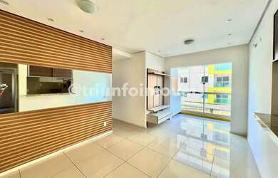 Imagem: O apartamento possui 3 Dormitórios, 1 Banheiro, 2 Vagas na