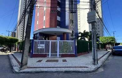 Imagem: O apartamento possui 2 Dormitórios, 5 Banheiros, 3 Vagas na