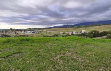 Imagem: O terreno possui 1.040m² de Área e está localizado em Loteamento