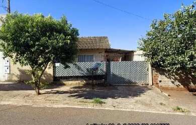 Imagem: A casa possui 2 Dormitórios, 1 Banheiro, 145m² de Área e