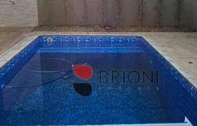 Imagem: A casa em condomínio possui 4 Dormitórios, 5 Banheiros, 4