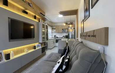 Imagem: A casa possui 2 Dormitórios, 1 Banheiro, 1 Vaga na garagem