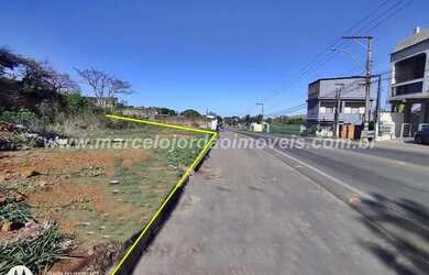 Imagem: O terreno possui 1.200m² de Área e está localizado em Piúma