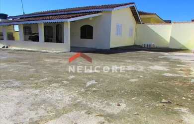 Imagem: A casa possui 5 Dormitórios, 5 Banheiros, 5 Vagas na garagem