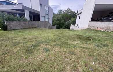 Imagem 4: Lindo terreno no Condomínio New Ville em Santana de Parnaíba/SP