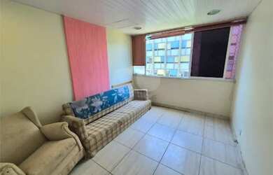 Imagem: O apartamento possui 1 Dormitório, 1 Banheiro, 28m² de Área