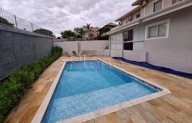 Imagem: A casa em condomínio possui 4 Dormitórios, 5 Banheiros, 5