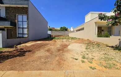 Imagem: O terreno possui 333m² de Área e está localizado em Parque