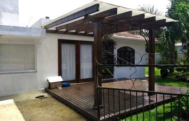 Imagem: A casa possui 2 Dormitórios, 4 Banheiros, 105m² de Área e