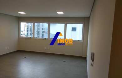 Imagem: O depósito possui 1 Vaga na garagem, 37m² de Área e está