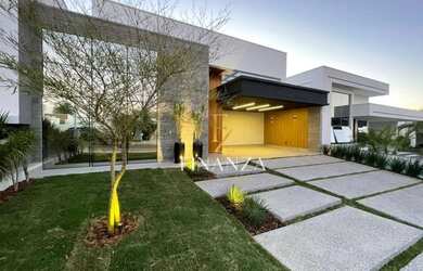 Imagem: A casa em condomínio possui 3 Dormitórios, 4 Banheiros, 4