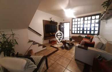 Imagem: A casa possui 2 Dormitórios, 3 Banheiros, 1 Vaga na garagem