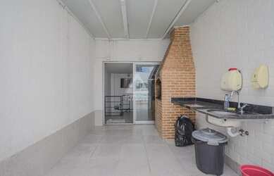 Imagem: O depósito possui 64m² de Área e está localizado em Barra