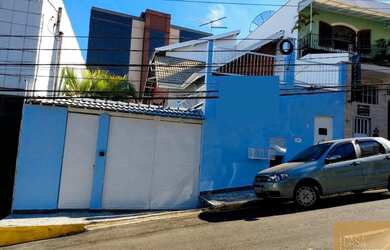 Imagem: O depósito possui 5 Vagas na garagem e 327m² de Área e está