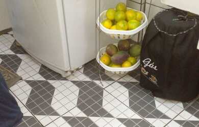 Imagem: A casa possui 1 Dormitório e 2 Banheiros e está localizado